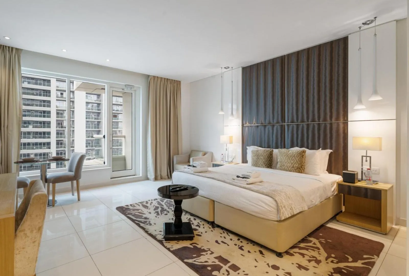 Comfortable Studio Stay In Damac Maison Canal View - 04 Dubai